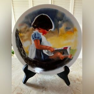 Charming Child Art plate. Zolan children plate ‘By myself’